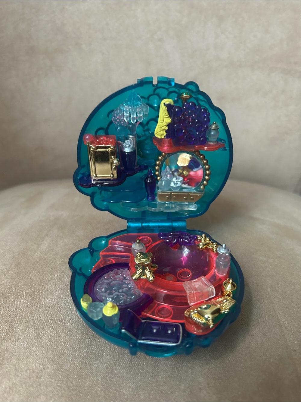 Vintage Bluebird 1996 Bubbly Bath Polly Pocket